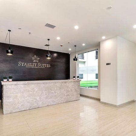 Starlit Suites Newtown Calcuta Exterior foto