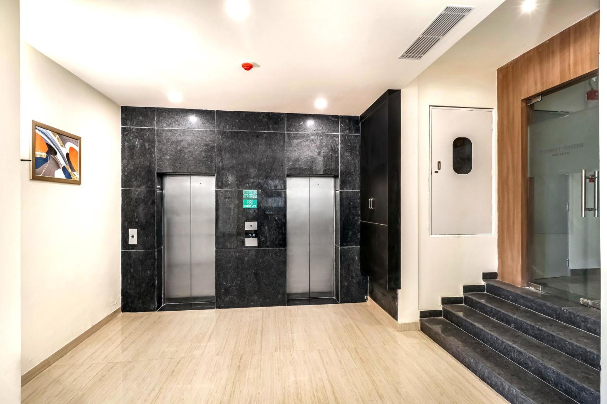 Starlit Suites Newtown Calcuta Exterior foto
